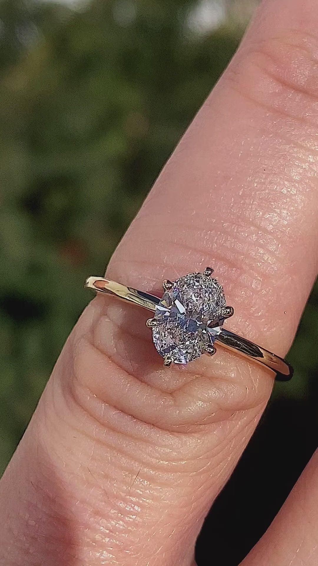 1 ct sarı altın oval laboratuvar pırlanta tektaş yüzük